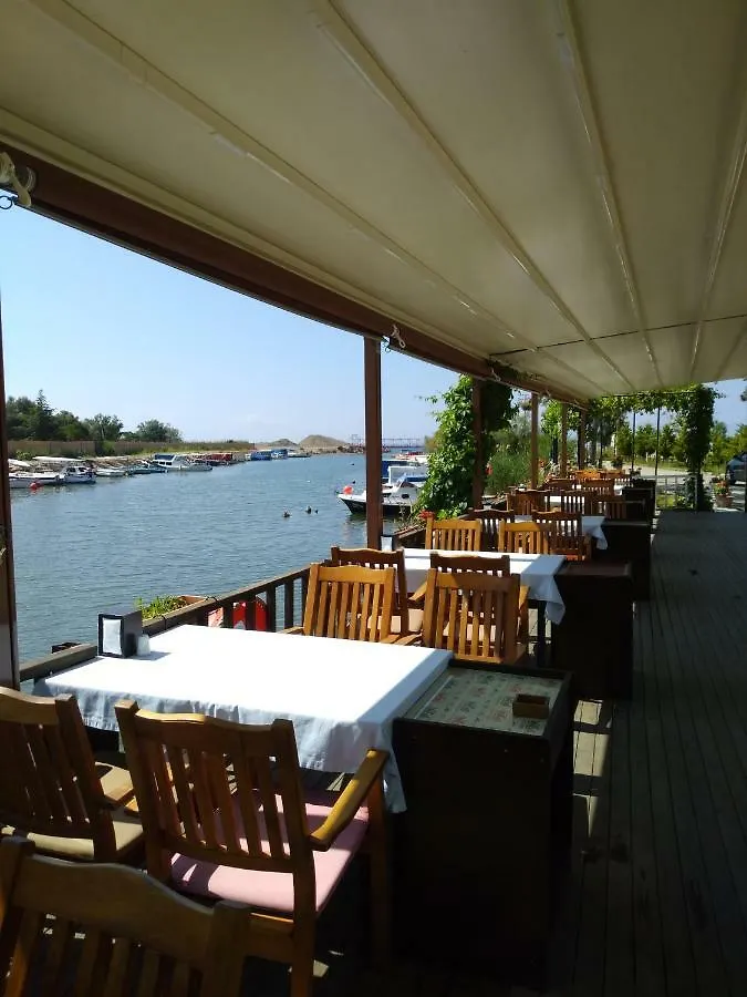 Bed & Breakfast Gumuldur Deniz Kizi Green Garden