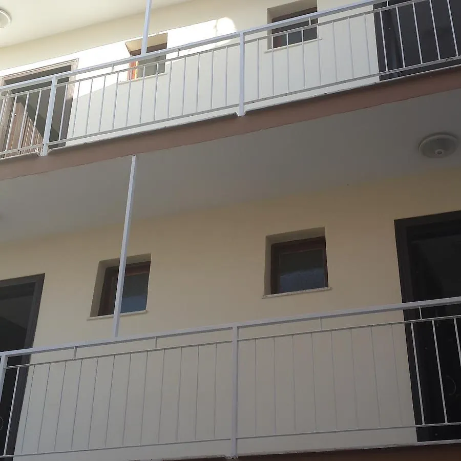 Bed & Breakfast Gumuldur Deniz Kizi Green Garden